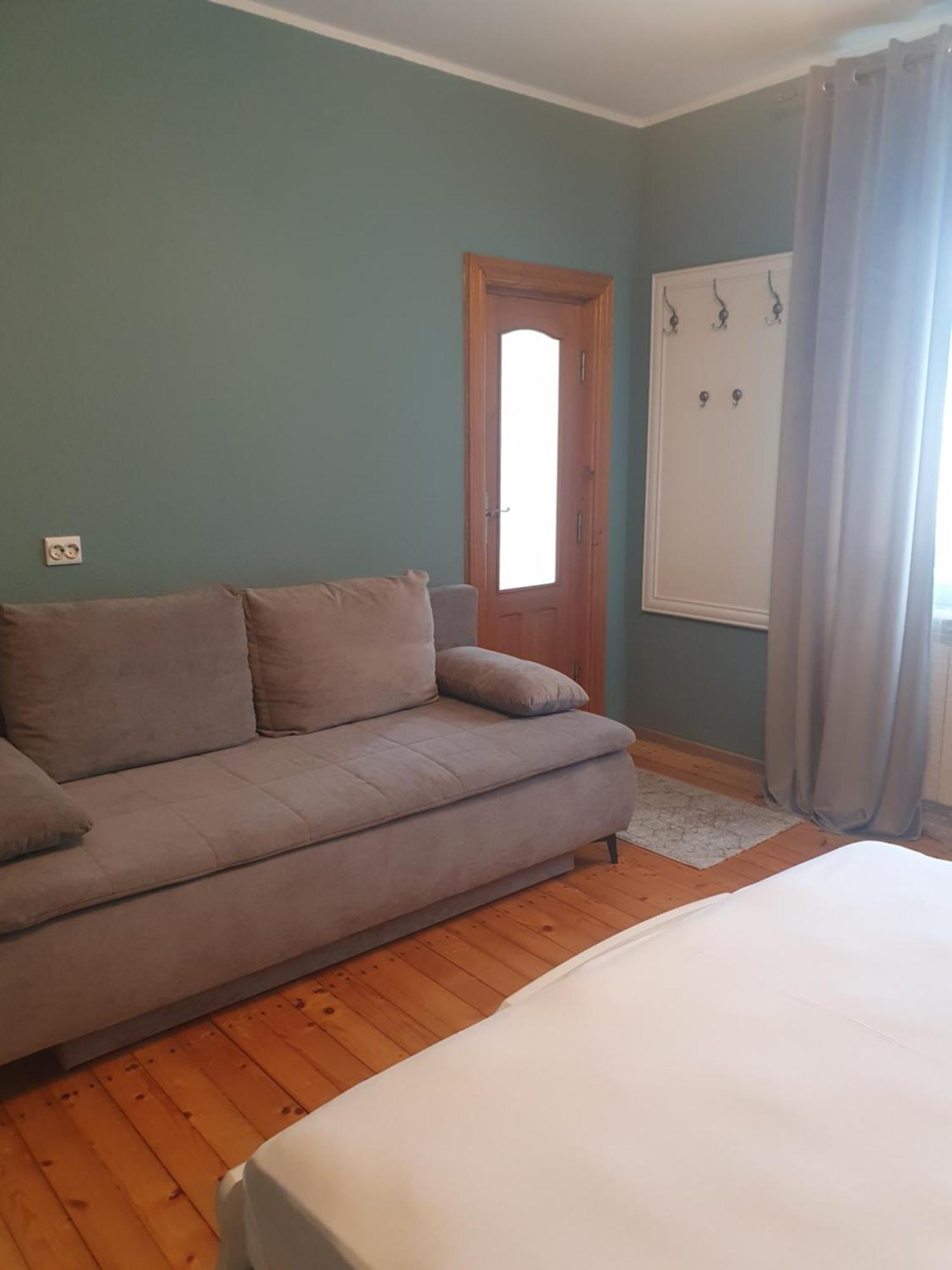 Vila Sunset 2 Aparthotel Galaţi Εξωτερικό φωτογραφία